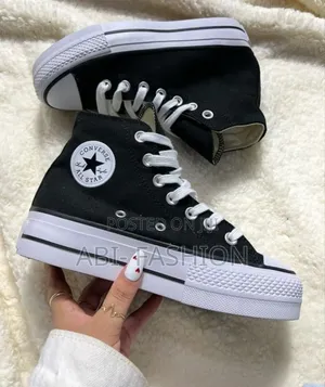 Converse Chuck Taylor All Star Lift High-Top Platform
