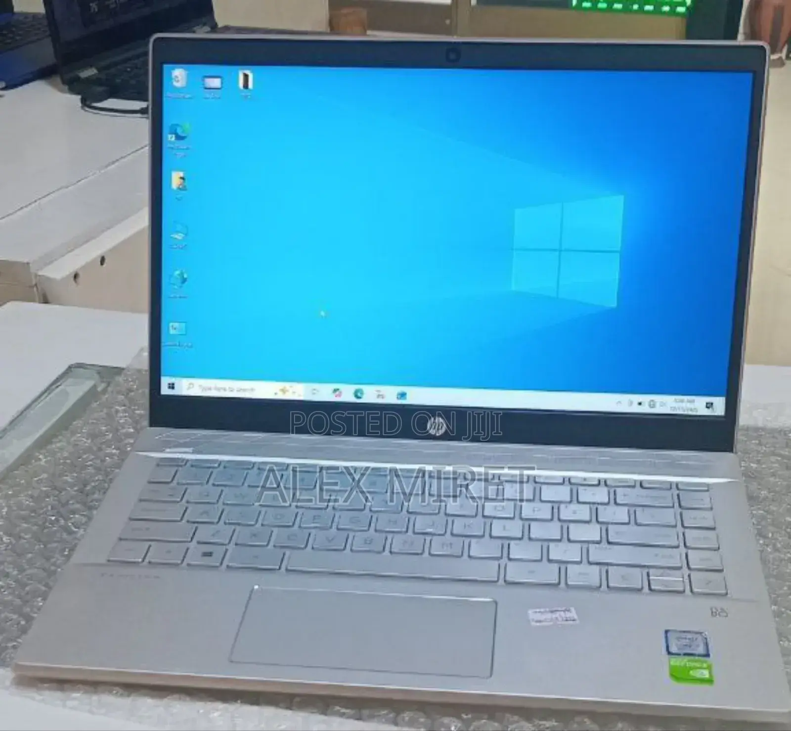 New Laptop HP Pavilion 15 8GB Intel Core I5 HDD+SSD 500GB