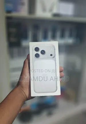 New Apple iPhone 17 Pro Max 256 GB Silver