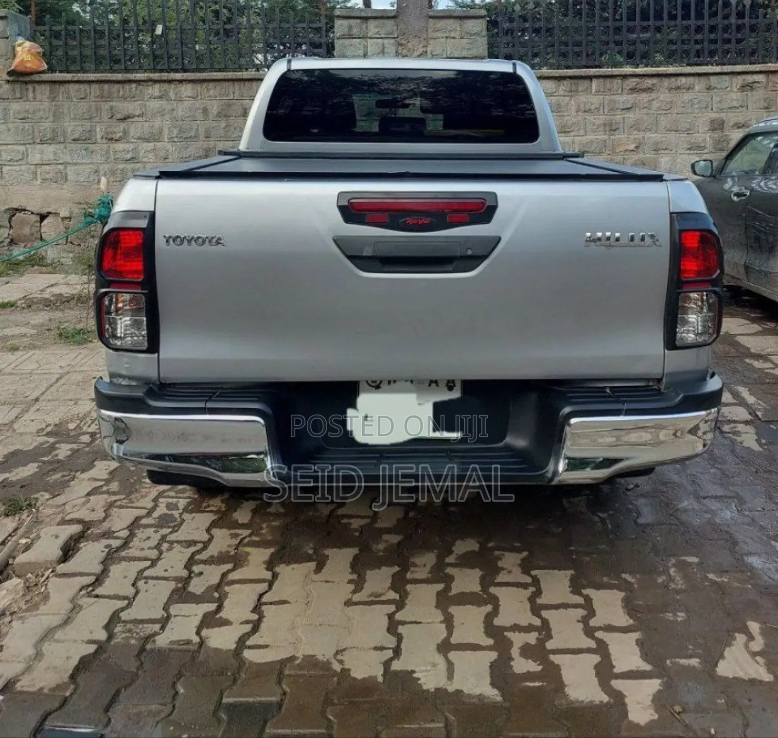 Toyota Hilux 2020 Blue