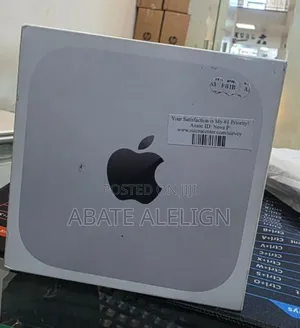New Laptop Apple MacBook Air 2025 M4 13-Inch 16GB Apple M4 SSD 256GB