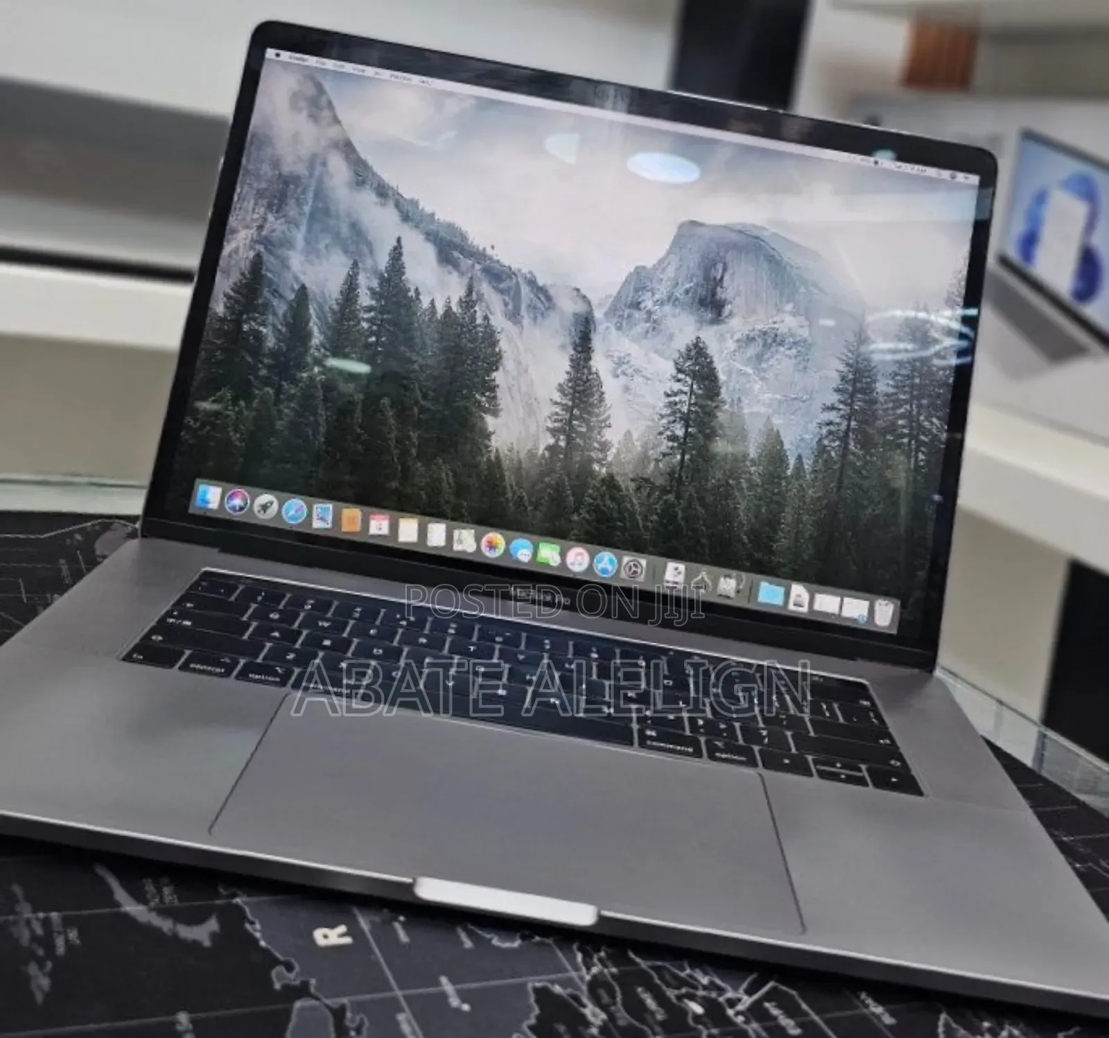 New Laptop Apple MacBook Pro 2019 16GB Intel Core I9 SSD 512GB