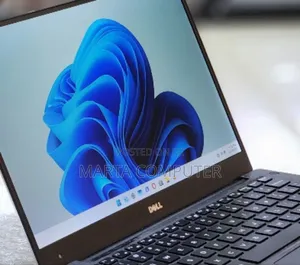 New Laptop Dell XPS 15 8GB Intel Core I7 SSD 256GB