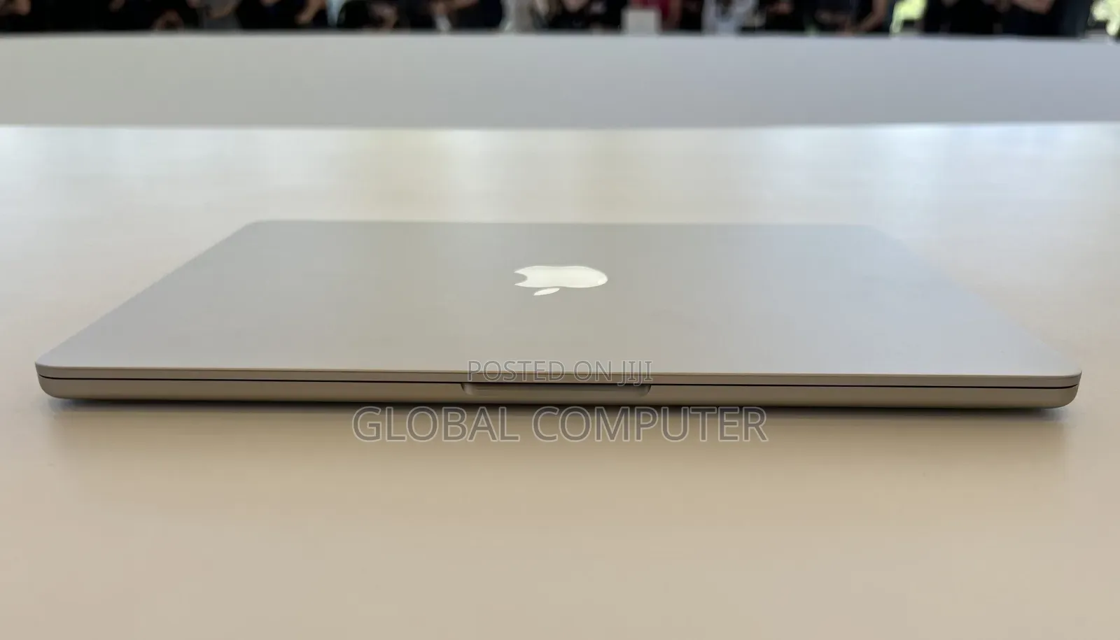 New Laptop Apple MacBook Air 2022 M2 8GB Apple M2 SSD 256GB
