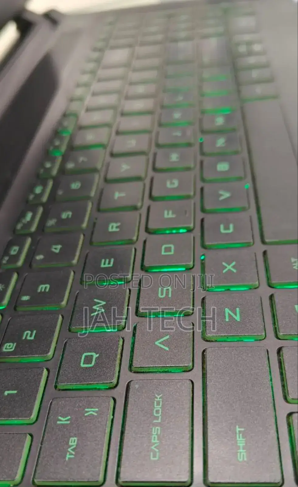 New Laptop HP Pavilion 15 12GB Intel Core I5 SSHD (Hybrid) 1.5T