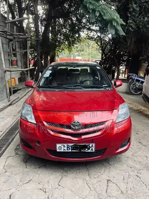 Toyota Yaris 2008 Red