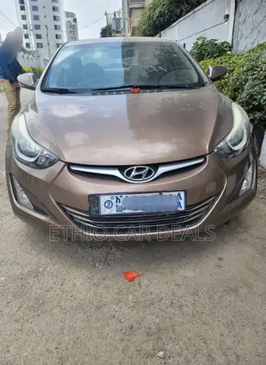 Hyundai Elantra SE 4dr Sedan (1.8L 4cyl 6M) 2015 Brown
