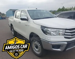 Toyota Hilux 2023 Beige