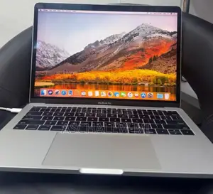 New Laptop Apple MacBook Pro 2017 8GB Intel Core I5 SSD 128GB