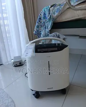 Yuwell Lite Oxygen Concentrator詹名oxygen Purity (%) 87-96 Oxygen