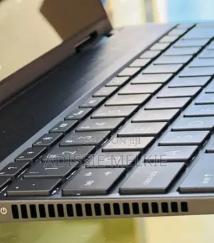 New Laptop HP Envy X360 8GB AMD Ryzen 5 SSD 512GB