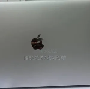 New Laptop Apple MacBook Pro 2017 8GB Intel Core I5 SSD 128GB