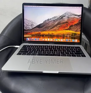 New Laptop Apple MacBook Pro 2017 8GB Intel Core I5 SSD 128GB