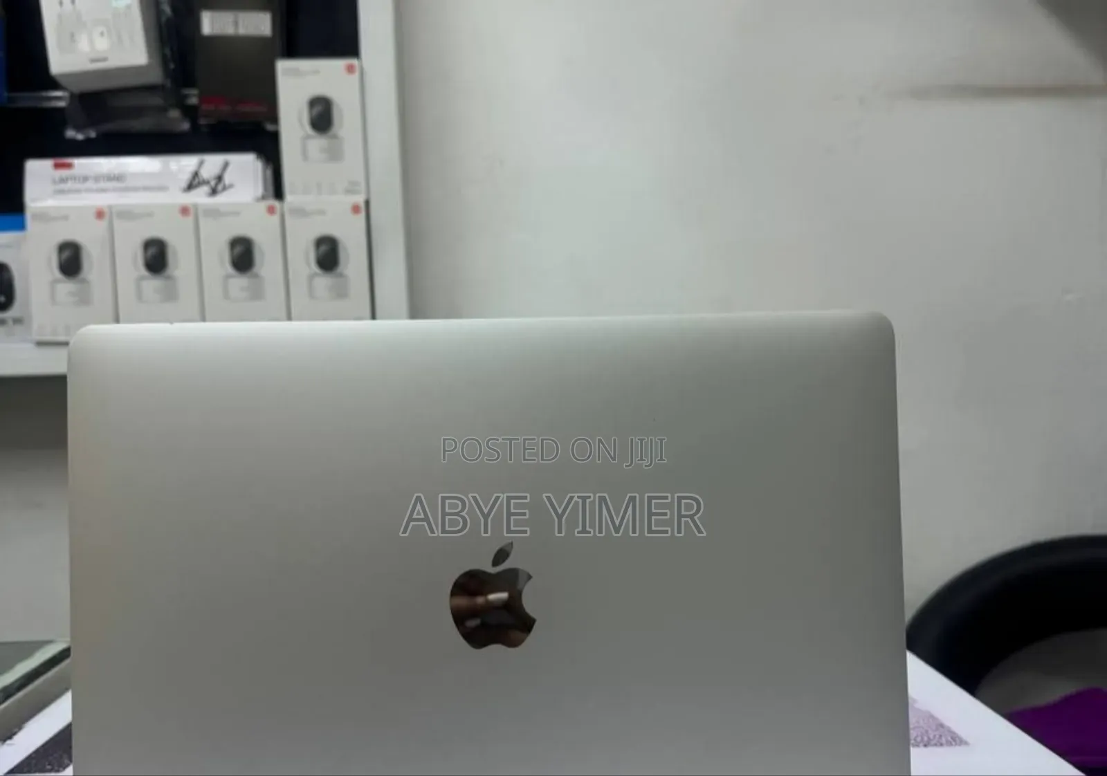 New Laptop Apple MacBook Pro 2017 8GB Intel Core I5 SSD 128GB