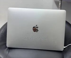 New Laptop Apple MacBook Pro 2017 8GB Intel Core I5 SSD 128GB