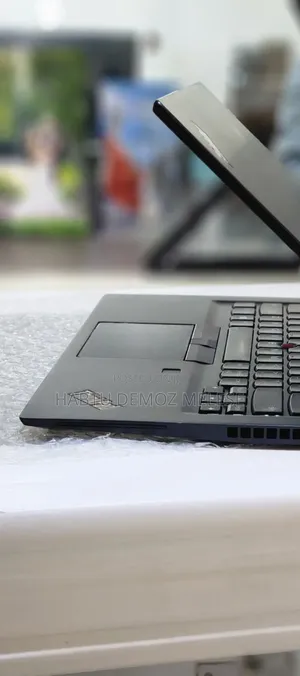 New Laptop Lenovo ThinkPad T14 16GB Intel Core I7 SSD 512GB