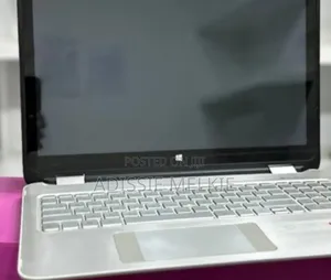 New Laptop HP Envy X360 8GB Intel Core I5 SSD 1T