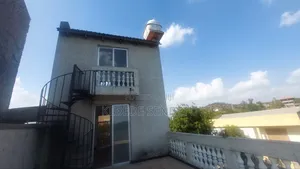 3bdrm House in East Shewa for rent