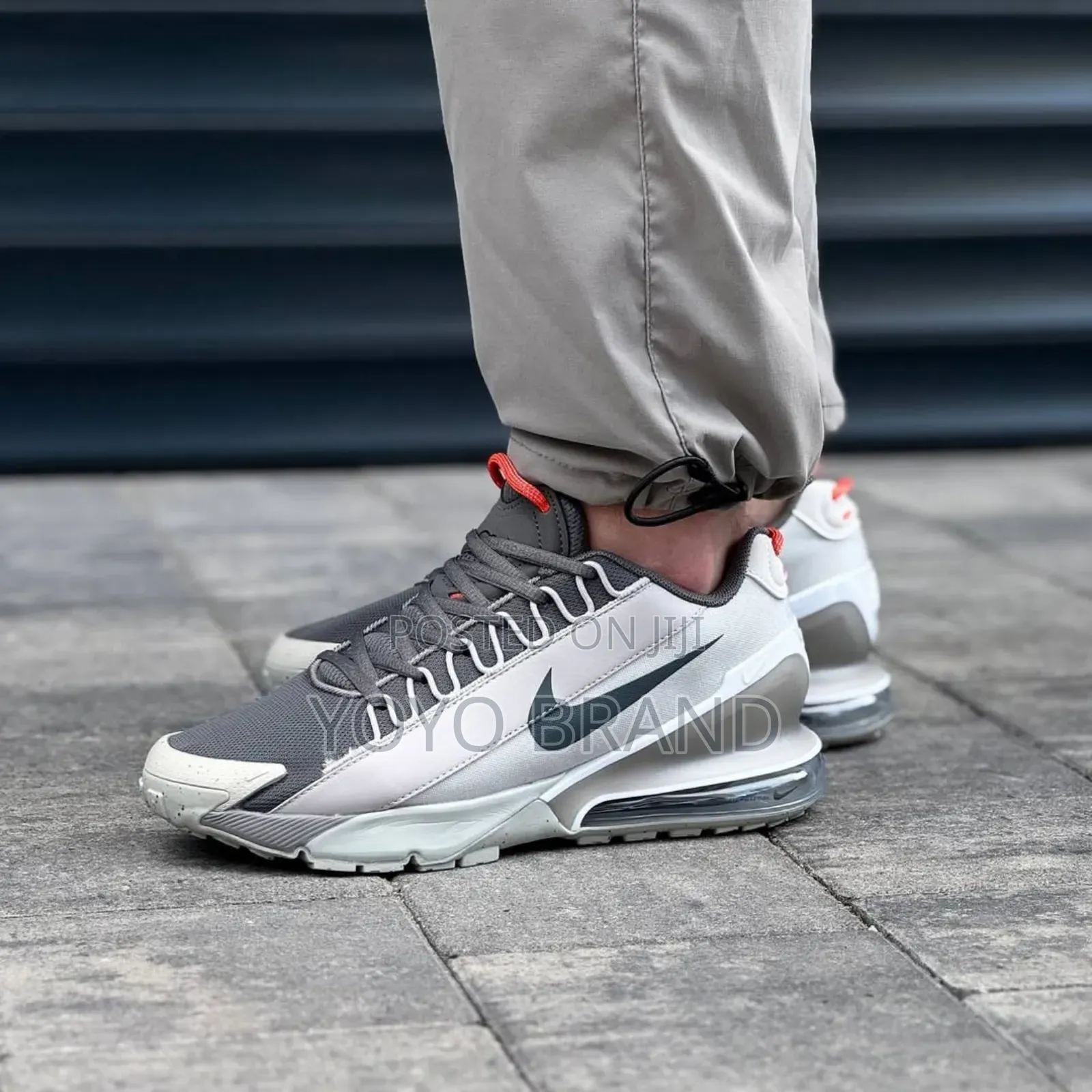 Nike Air Max Pluse Roam Casual Sneaker