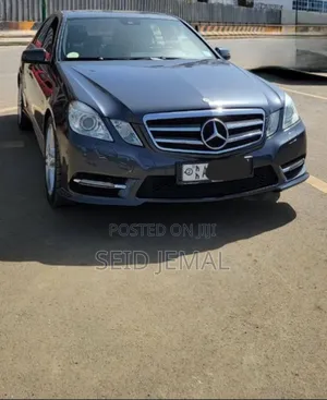 Mercedes-Benz E200 2013 Gray