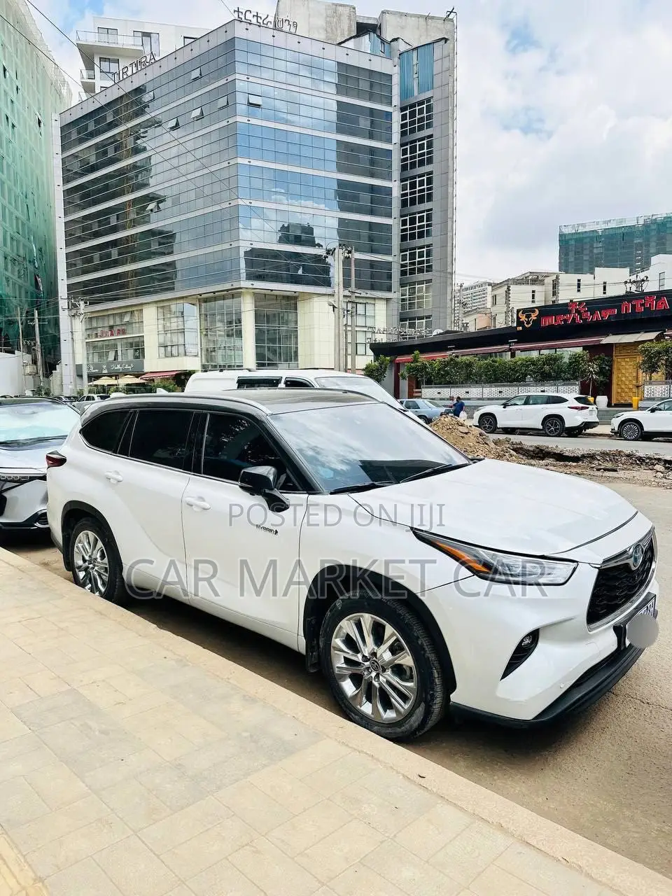 Toyota Highlander Hybrid Limited AWD 2024 White