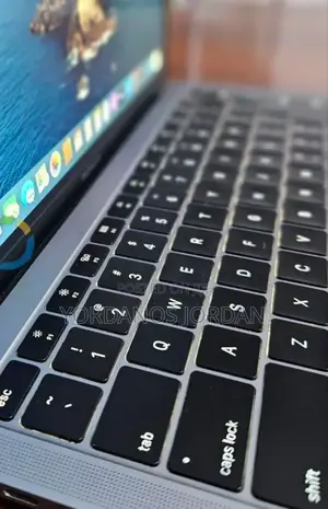 New Laptop Apple MacBook Air 2019 8GB Intel Core i5 SSD 128GB