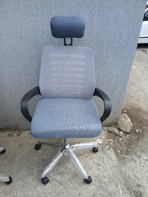 Seckareter Chairs