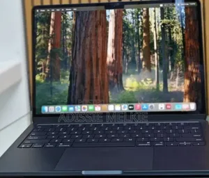 New Laptop Apple MacBook Air 2024 M3 13-Inch 8GB Apple M3 SSD 256GB