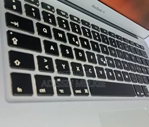 New Laptop Apple MacBook Air 2012 4GB Intel Core I5 SSD 60GB