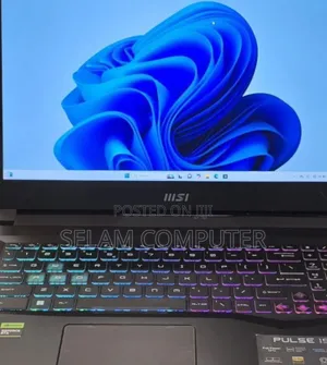 New Laptop MSI Pulse GL66 16GB Intel Core I7 SSD 512GB