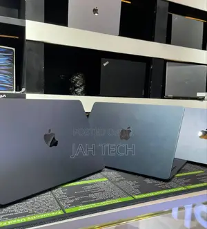 New Laptop Apple MacBook Air 2024 M3 13-Inch 8GB Apple M3 SSD 256GB