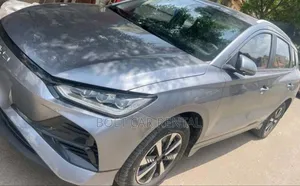 የሚከራዩ Byd E2 መኪና አለን,ይደውሉ