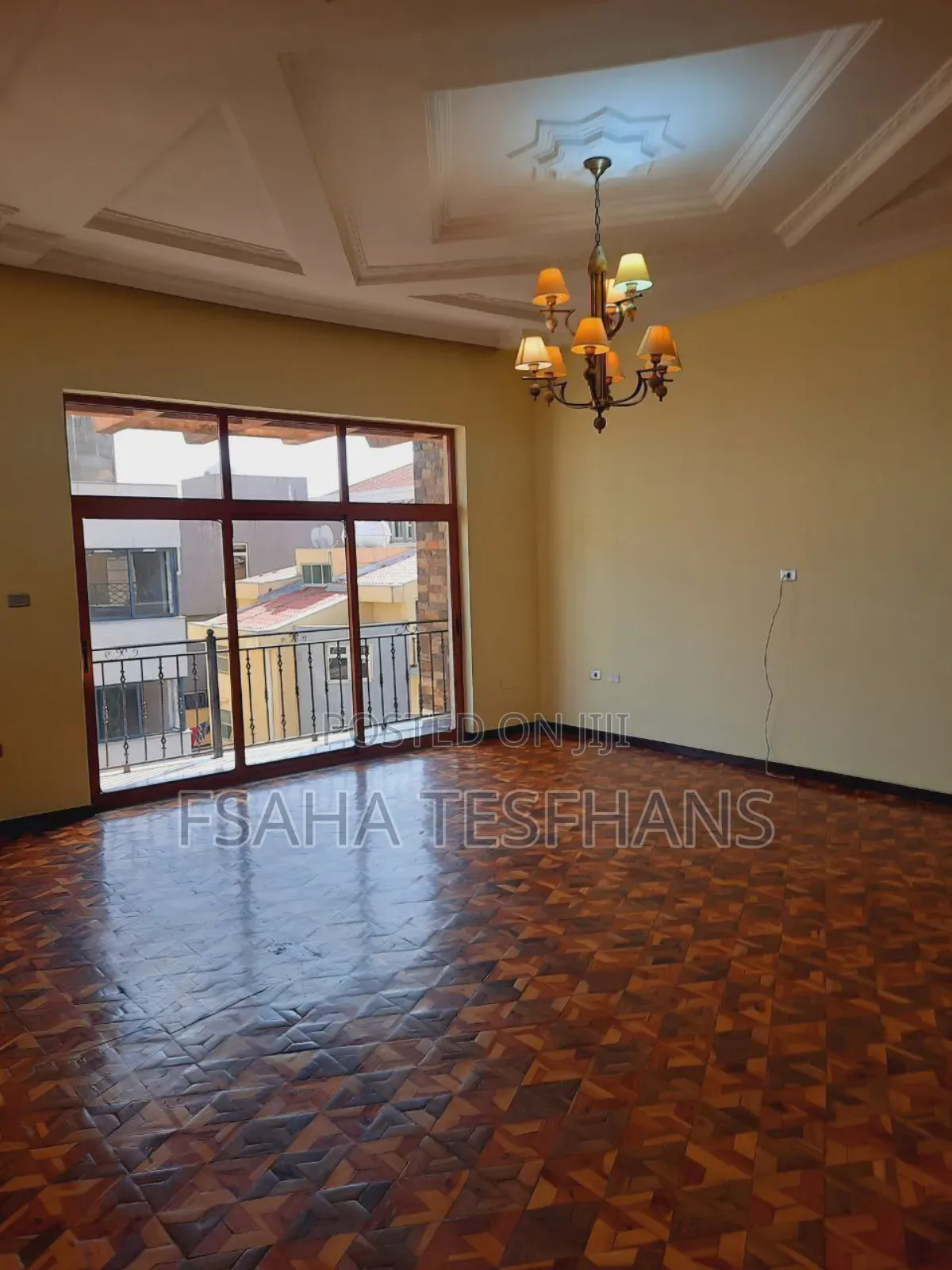 4bdrm House in Villa House, Bole for rent