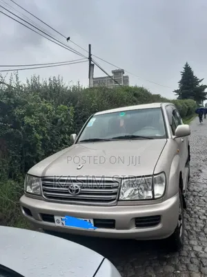 Toyota Land Cruiser 100 4.2 TD 2005 Gold
