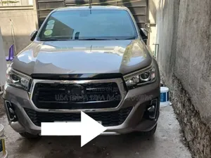 Toyota Hilux 2020 Pink