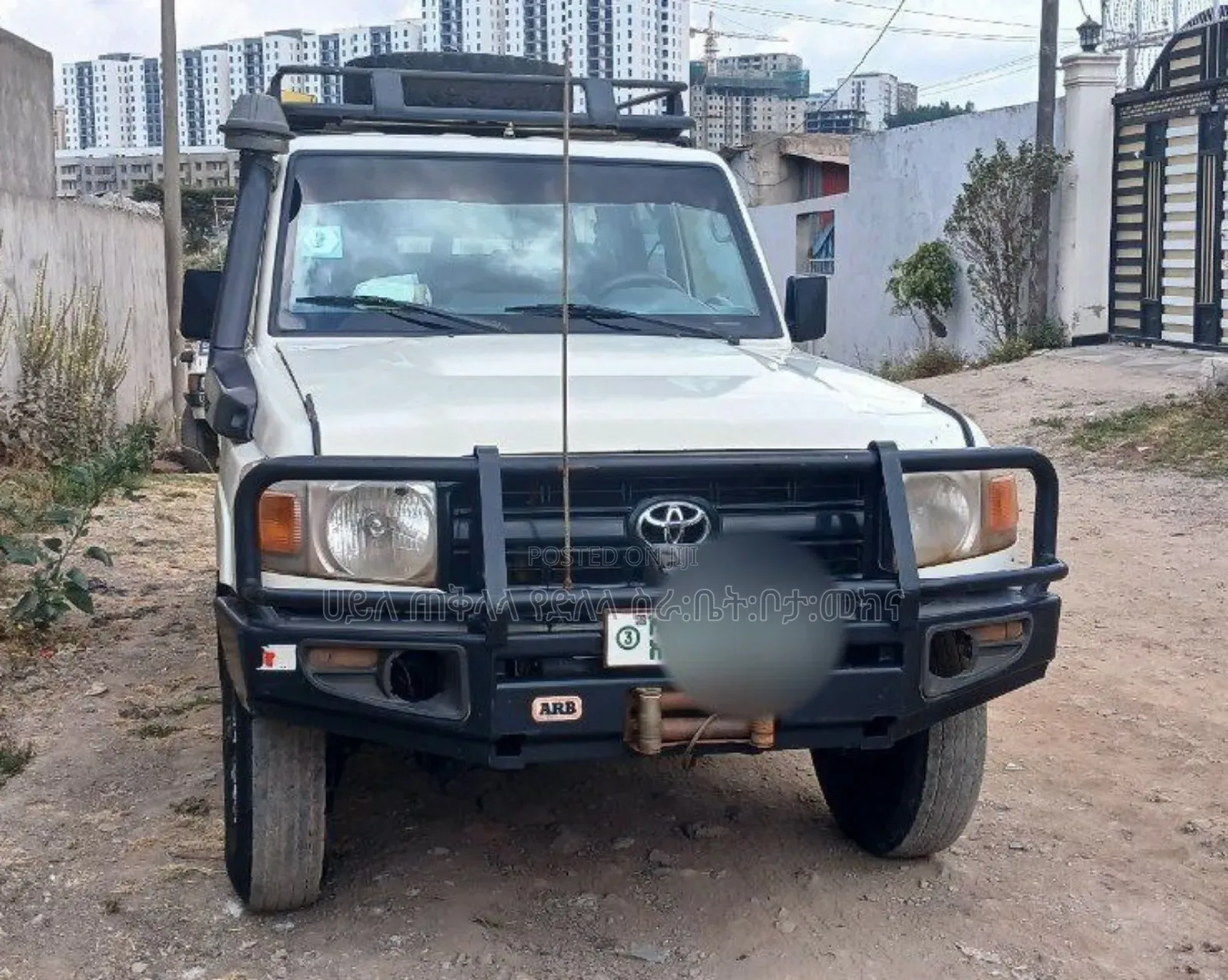Toyota Land Cruiser 2015 White