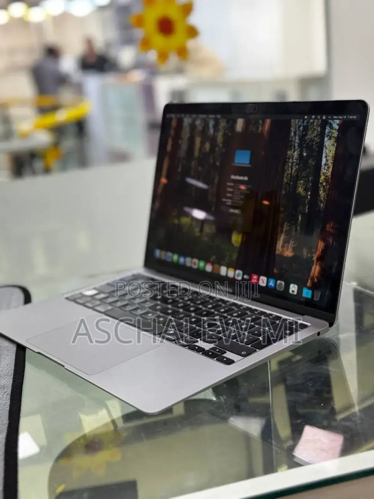 New Laptop Apple MacBook Air 2020 8GB Apple M1 SSD 256GB