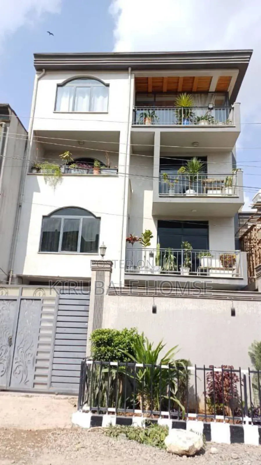 4bdrm Villa in Bole for sale