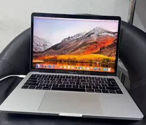 New Laptop Apple MacBook Pro 2017 8GB Intel Core I5 SSD 128GB