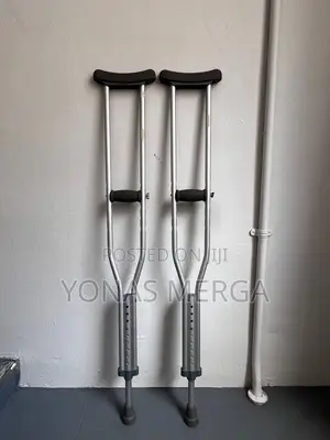Walking Crutches朽血underarm Crutches Are Tools,Part Of The Mobile Aid