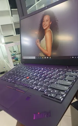 New Laptop Lenovo ThinkPad X1 Carbon 8GB Intel Core I7 SSD 512GB