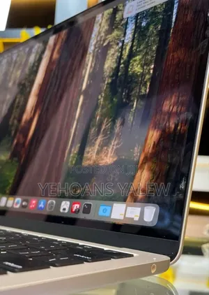 New Laptop Apple MacBook Pro 2017 8GB Intel Core I5 SSD 128GB