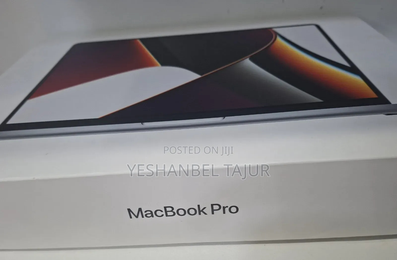 New Laptop Apple MacBook Pro M1 32GB Apple M1 Pro SSD 1T