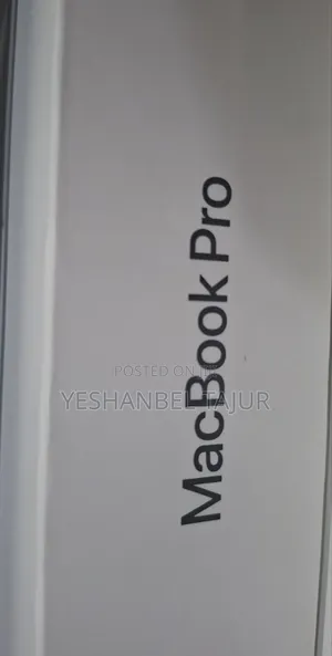 New Laptop Apple MacBook Pro M1 32GB Apple M1 Pro SSD 1T
