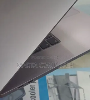 New Laptop Apple MacBook Pro 2019 32GB Intel Core I9 SSD 1T