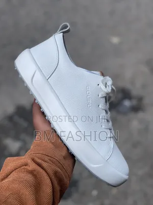 Classic White Men's Shoes: With Free Delivery (Holiday Sale)