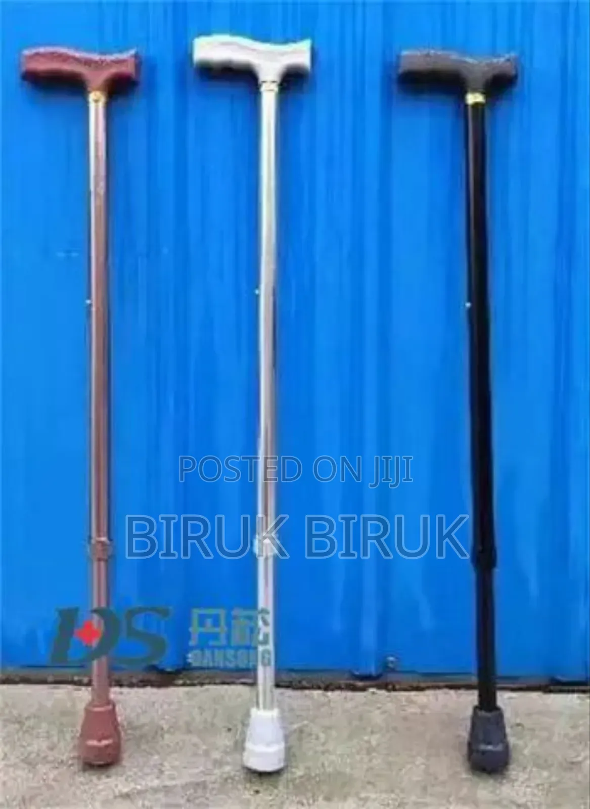 Telescopic Elderly Crutch