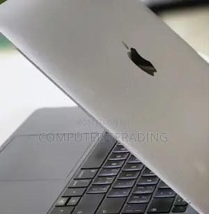 New Laptop Apple MacBook Air 2019 8GB Intel Core I5 SSD 256GB