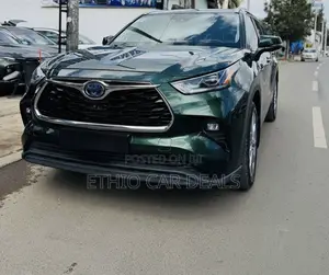 Toyota Highlander XSE FWD 2024 Green