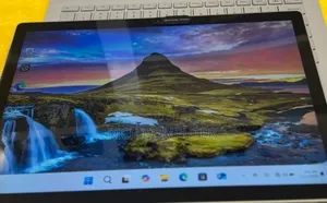 New Laptop Microsoft Surface 8GB Intel Core I5 SSD 256GB